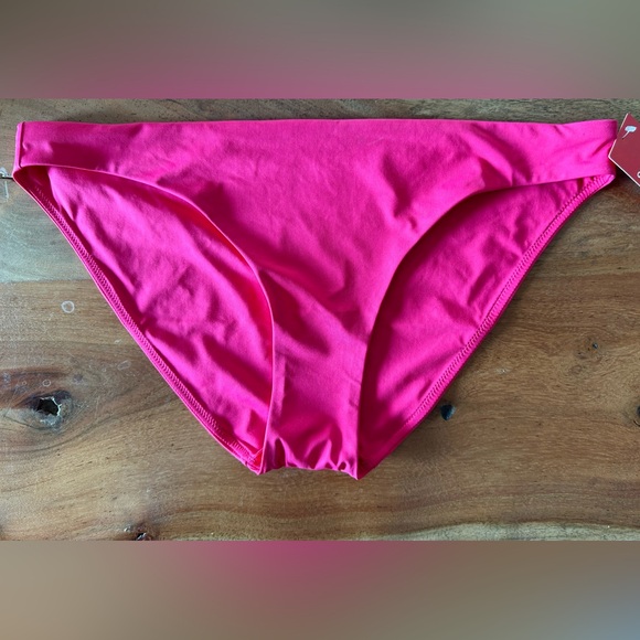 SPANX Other - NWT Spanx Hibiscus Pink Swim Bottom size large